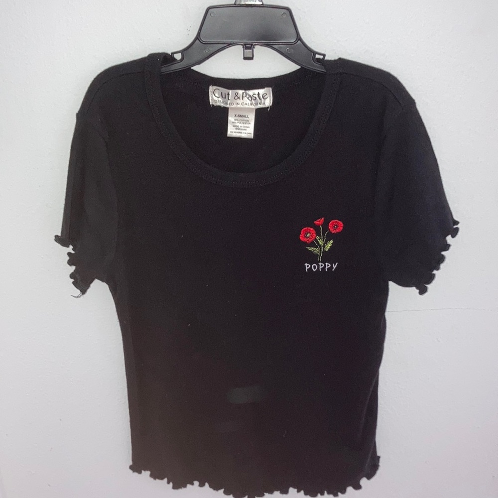 Poppy black shirt. Size XS